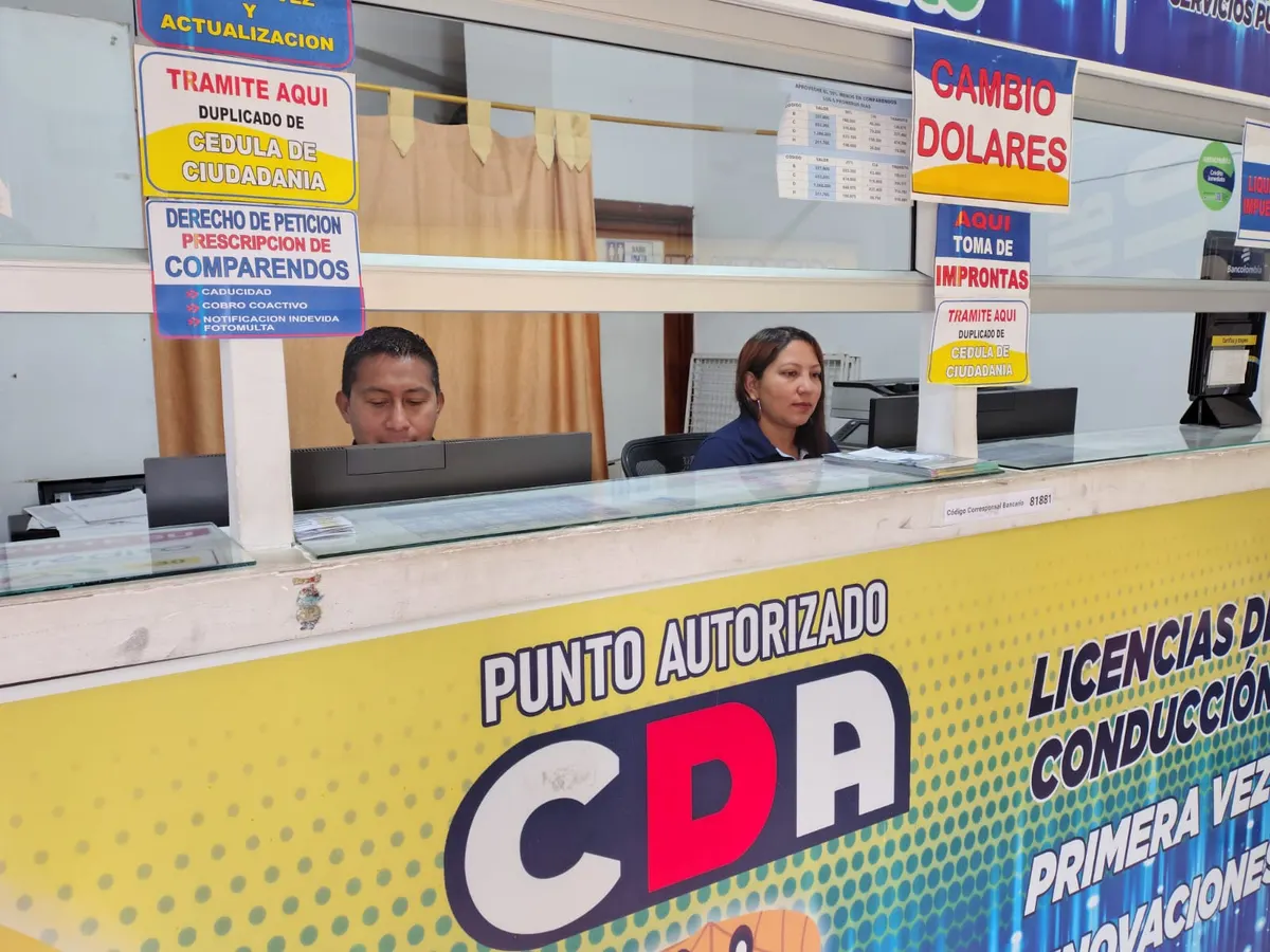 Mostrador de atención al cliente en la sede de El Vergel