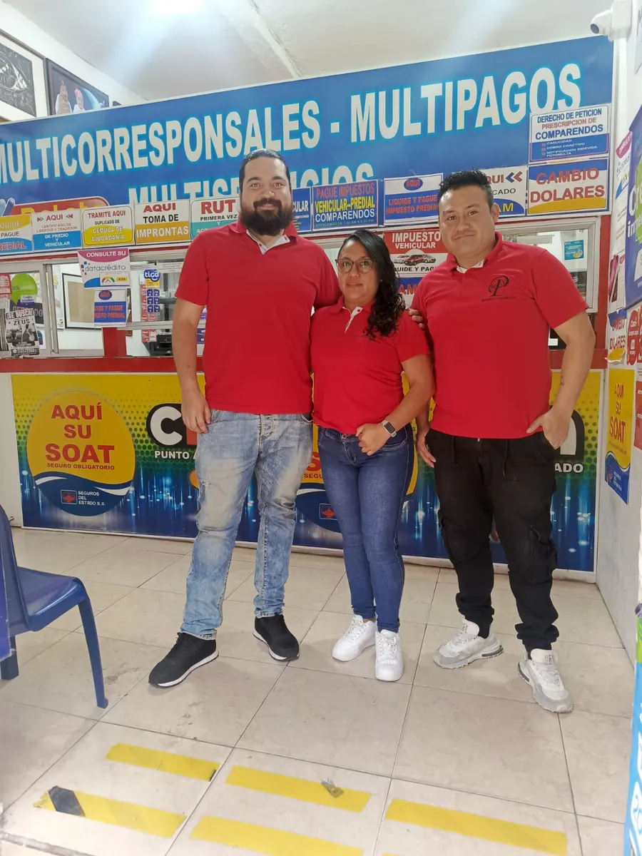 Equipo de MPS Pasto en la oficina del centro, carrera 19B